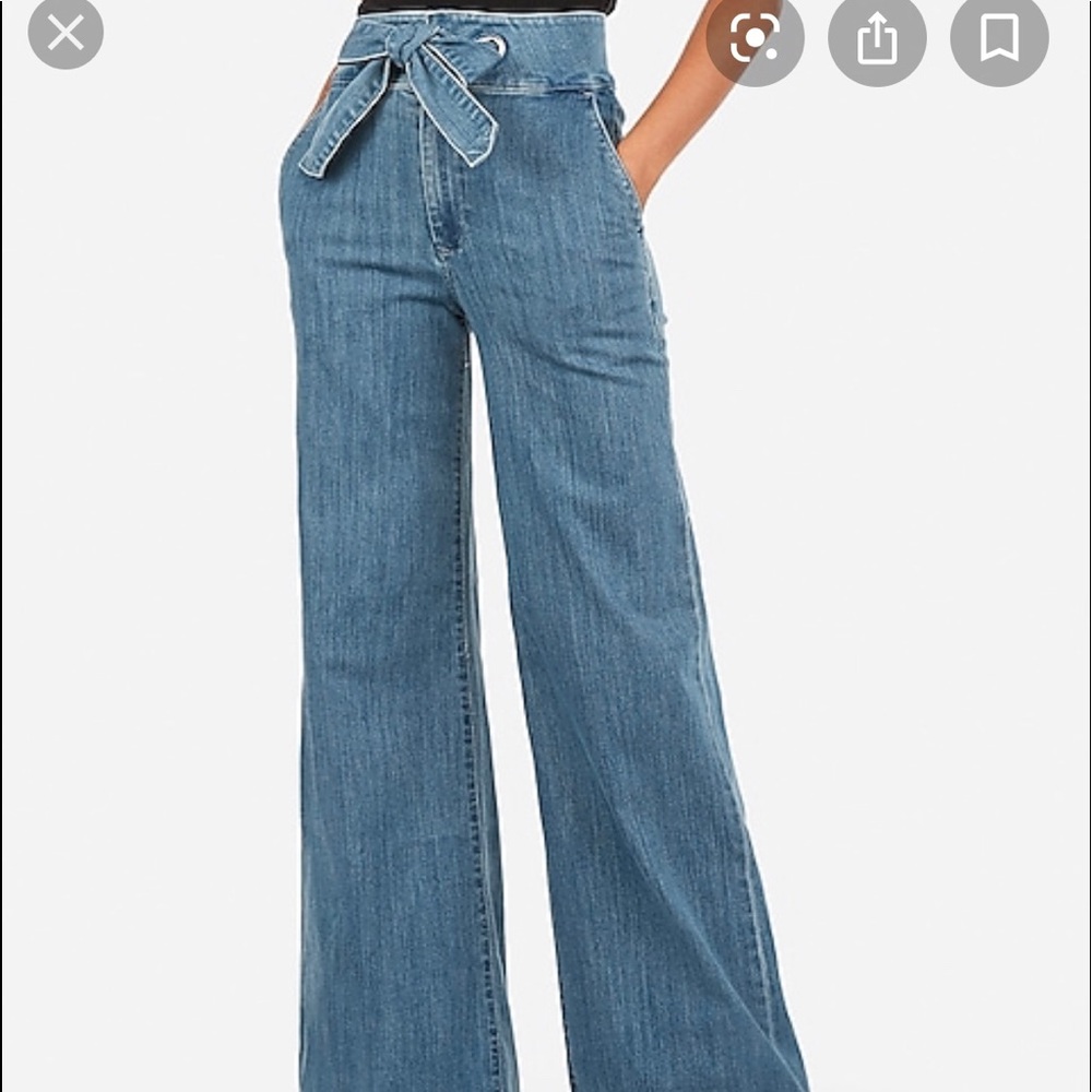 6R- Express Super High Waisted Wide Leg Jeans